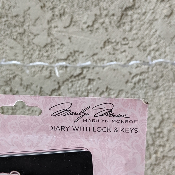 Set of 3 Marilyn Monroe Diary's - Picture 6 of 9